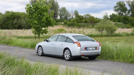 test-ojetiny-citroen-c6-27-hdi-v6-2007-17