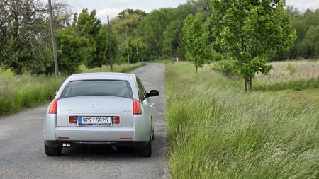 test-ojetiny-citroen-c6-27-hdi-v6-2007-19