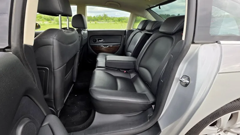 test-ojetiny-citroen-c6-27-hdi-v6-2007-35
