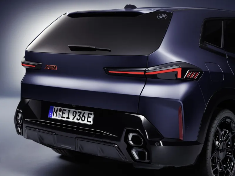 2025-bmw-xm-label-5