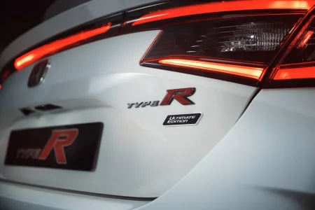 2025-honda_civic_type_r_ultimate_edition-3