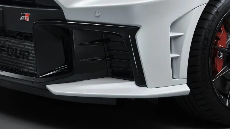 2025-toyota-gr-yaris-aero-performance-4