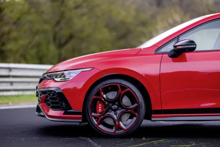 2025-volkswagen-golf-gti-edition-50-3