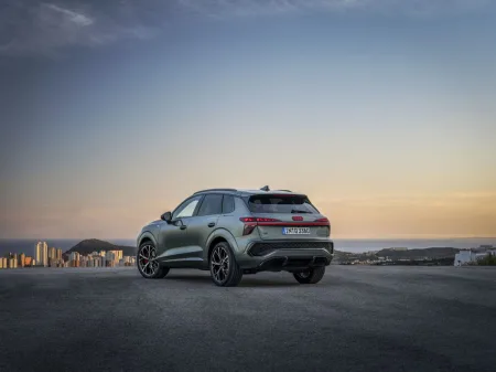 2025-audi_q3-nova_generace-3