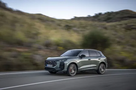 2025-audi_q3-nova_generace-8