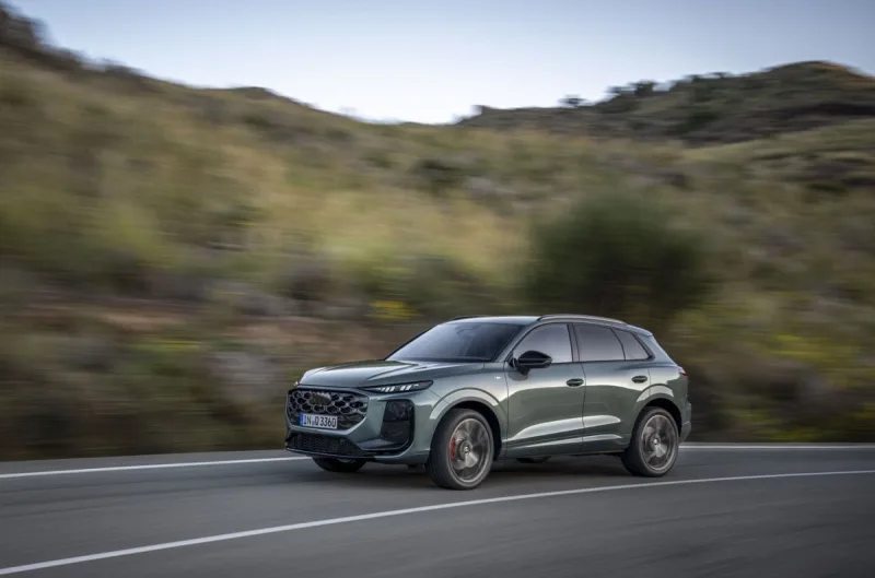 2025-audi_q3-nova_generace-8