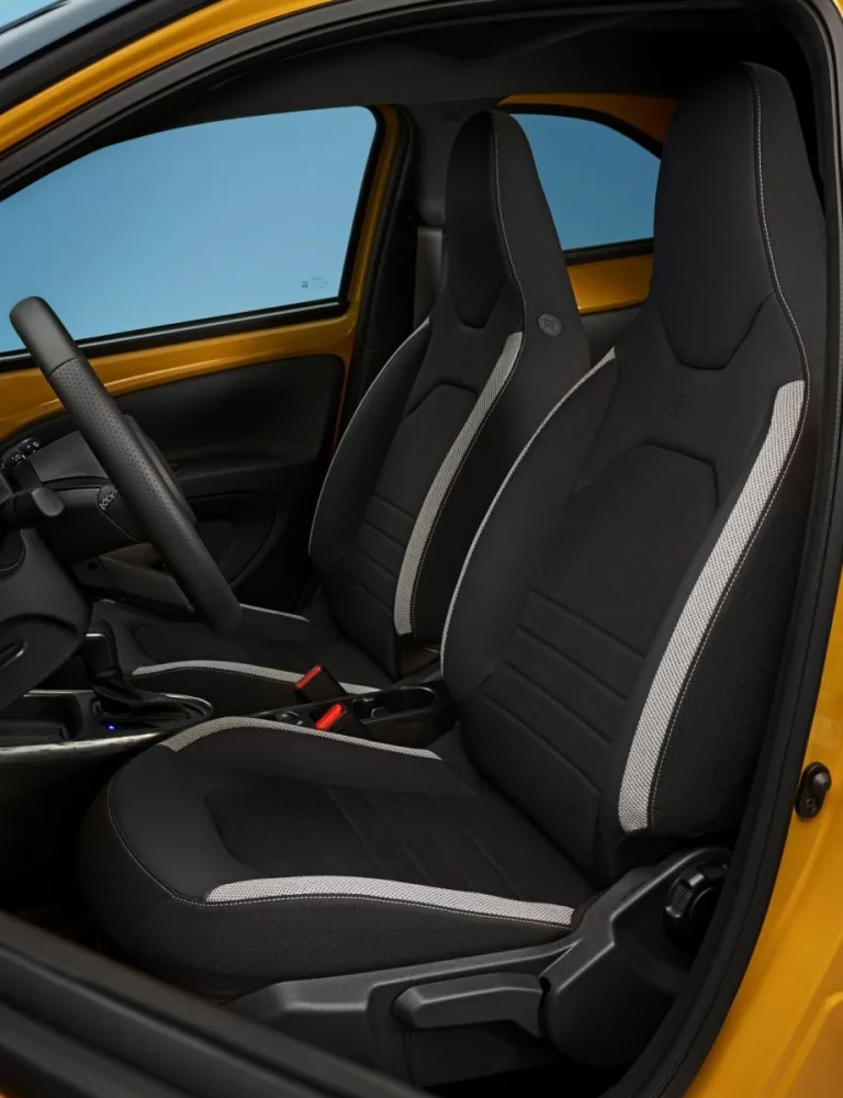 2025_toyota_aygo_x-gr_sport-facelift-6