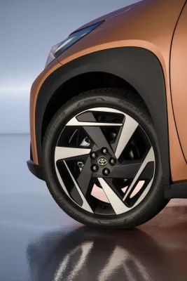 2025_toyota_aygo_x-facelift-5