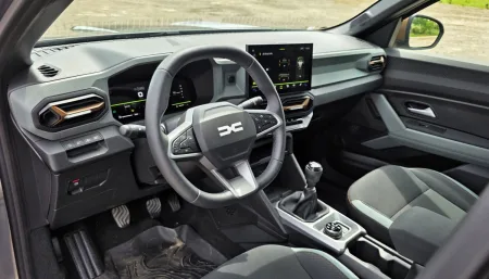 test-dacia-bigster-mild-hybrid-130-4x4-2025-29