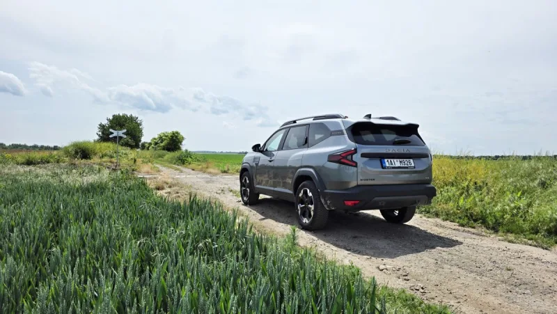 test-dacia-bigster-mild-hybrid-130-4x4-2025-4