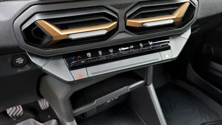 test-dacia-bigster-mild-hybrid-130-4x4-2025-34