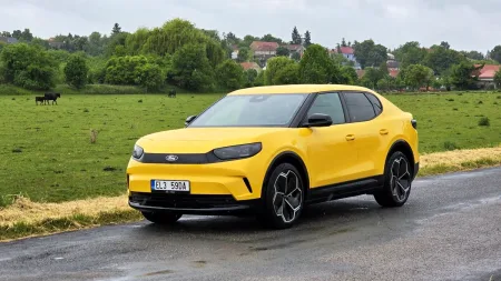 test-ford-capri-rwd-77-kwh-210-kw-elektromobil-2025-3