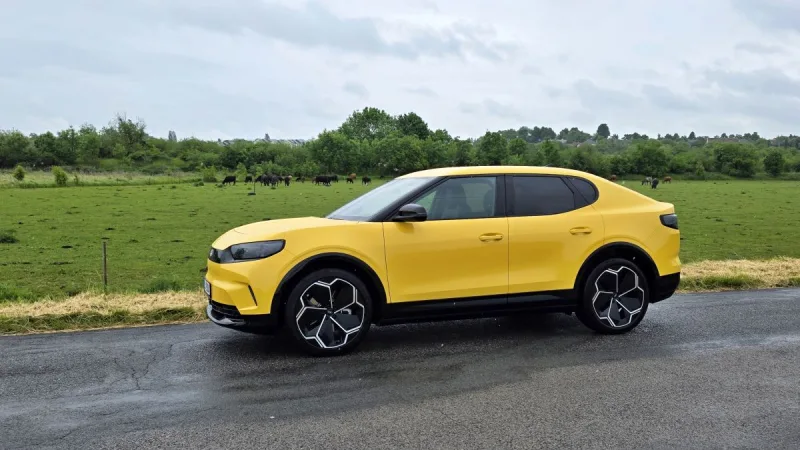test-ford-capri-rwd-77-kwh-210-kw-elektromobil-2025-4