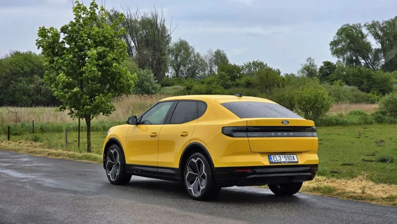 test-ford-capri-rwd-77-kwh-210-kw-elektromobil-2025-5