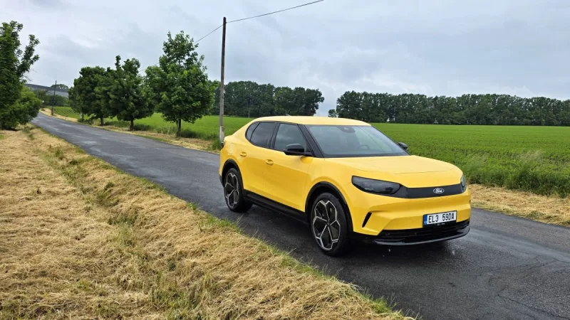test-ford-capri-rwd-77-kwh-210-kw-elektromobil-2025-8