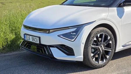 test-2025-kia-ev6-gt-line-awd-84-kwh-elektromobil-12