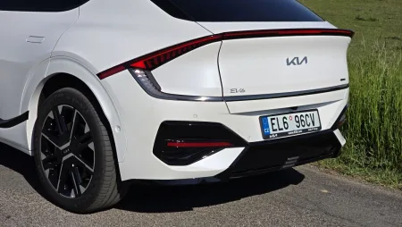 test-2025-kia-ev6-gt-line-awd-84-kwh-elektromobil-15