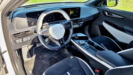 test-2025-kia-ev6-gt-line-awd-84-kwh-elektromobil-17