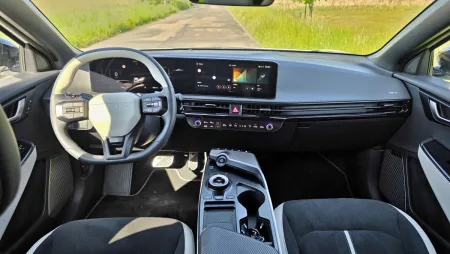 test-2025-kia-ev6-gt-line-awd-84-kwh-elektromobil-20