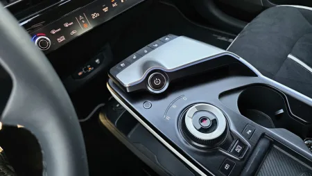 test-2025-kia-ev6-gt-line-awd-84-kwh-elektromobil-23
