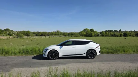 test-2025-kia-ev6-gt-line-awd-84-kwh-elektromobil-9