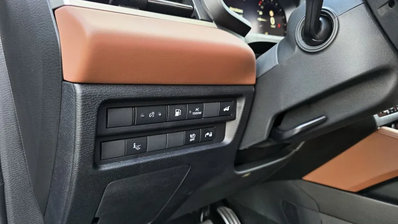 test-mitsubishi-outlander-phev-2025-20