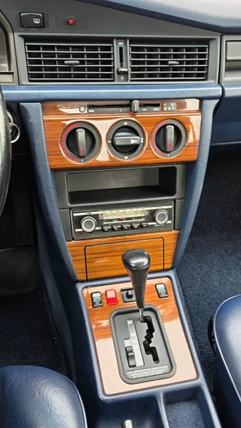 test-ojetiny-mercedes-benz-190-e-20-w201-1991-22