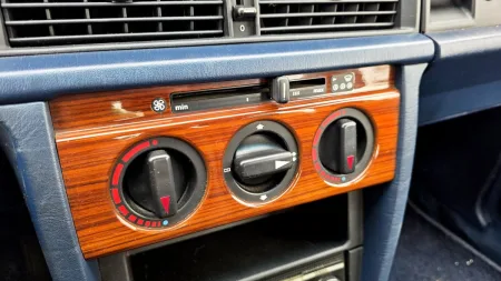 test-ojetiny-mercedes-benz-190-e-20-w201-1991-23