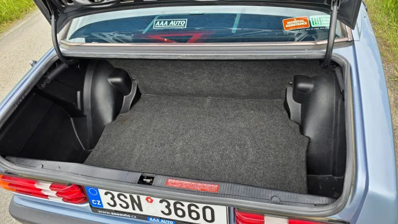 test-ojetiny-mercedes-benz-190-e-20-w201-1991-31