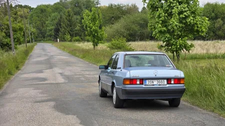 test-ojetiny-mercedes-benz-190-e-20-w201-1991-7