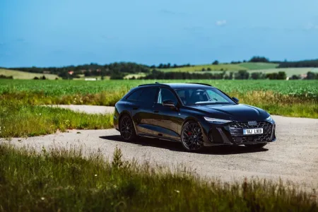 prvni-jizda-2025-audi_a6_avant