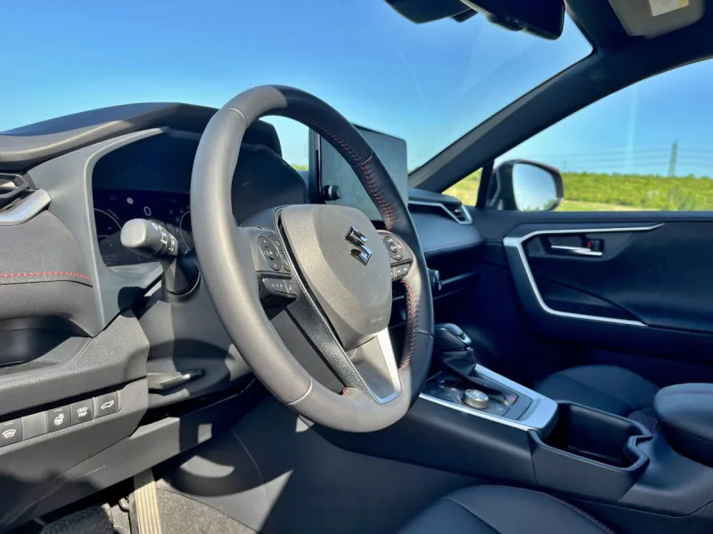 test-suzuki-across-2-5-plug-in-hybrid-elegance-e-cvt-4x4-2025-14