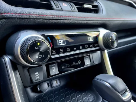 test-suzuki-across-2-5-plug-in-hybrid-elegance-e-cvt-4x4-2025-18