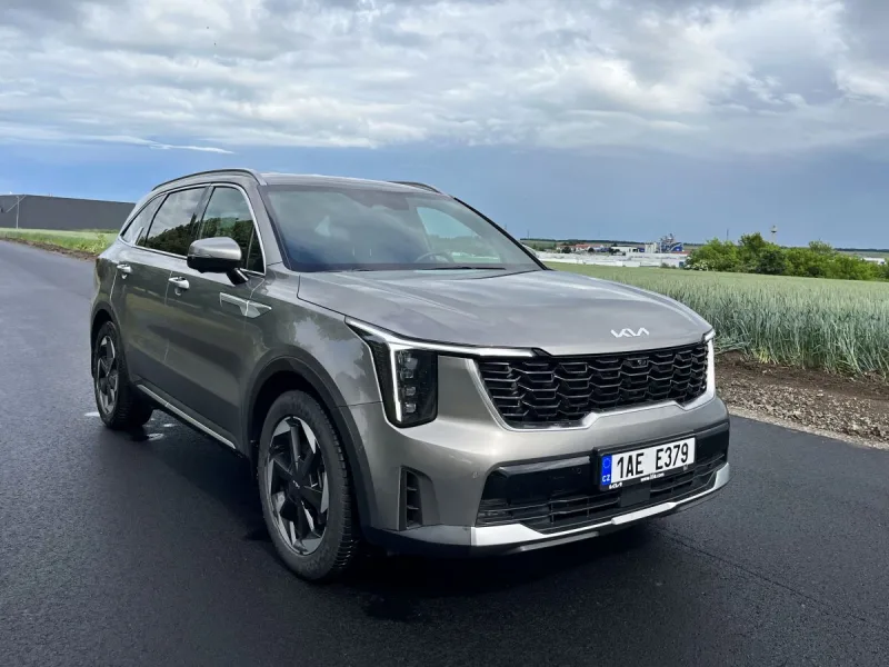 test-kia-sorento-1-6-t-gdi-4x4-hev-6at-hybrid-2025-2
