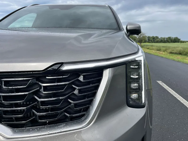 test-kia-sorento-1-6-t-gdi-4x4-hev-6at-hybrid-2025-12