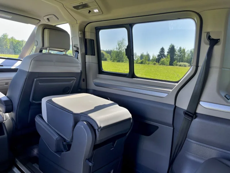 test-volkswagen-multivan-long-1-5-tsi-phev-4motion-2025-18