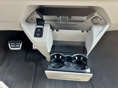 test-volkswagen-multivan-long-1-5-tsi-phev-4motion-2025-26