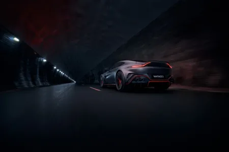 aston-martin-vantage-s-2025-6