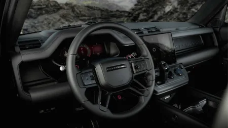 2025-land-rover-defender-octa-black-3