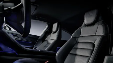 2025-porsche-taycan-black-edition-porsche-cayenne-black-edition-8