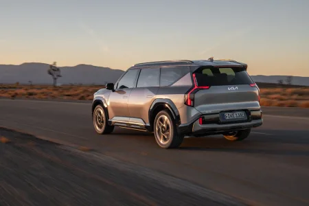kia-ev9-gt-2025-3