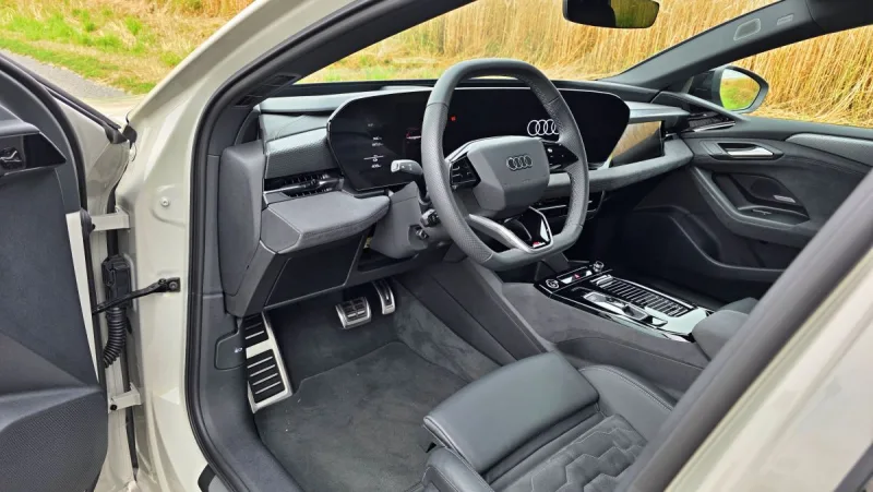 test-audi-a6-sportback-e-tron-performance-elektromobil-2025-21