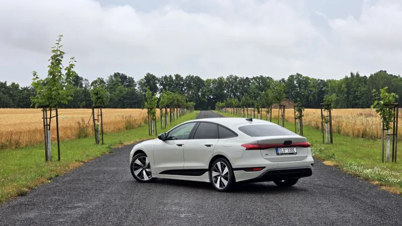 test-audi-a6-sportback-e-tron-performance-elektromobil-2025-29