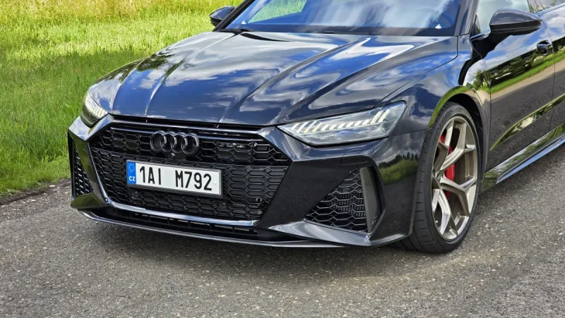 test-audi-rs-7-sportback-performance-2025-11