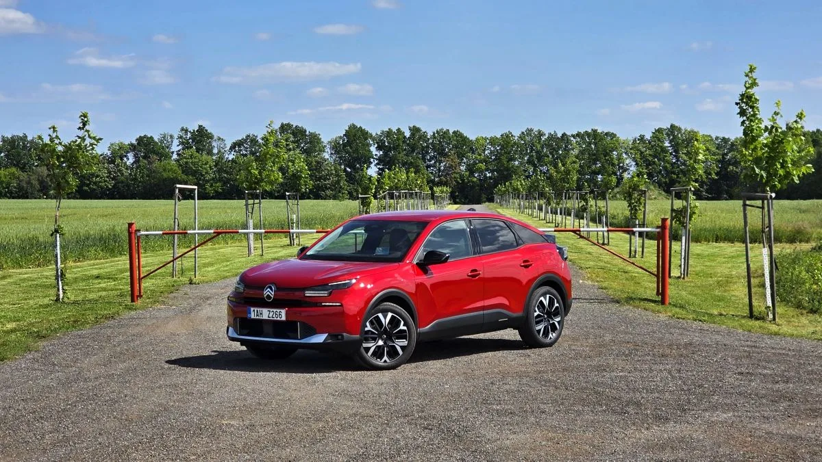 test-citroen-c4-petrol-130k-automatic-2025