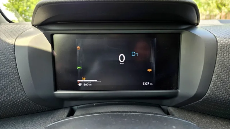 test-citroen-c4-petrol-130k-automatic-2025-19