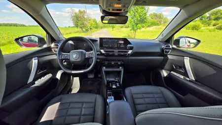 test-citroen-c4-petrol-130k-automatic-2025-23