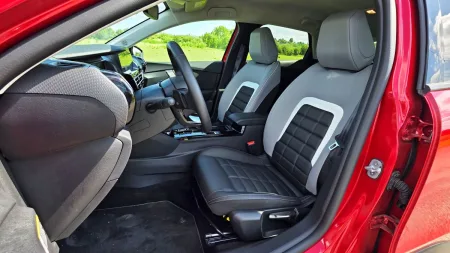 test-citroen-c4-petrol-130k-automatic-2025-28