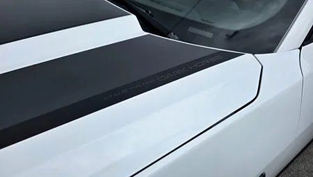 test-ford-mustang-dark-horse-2025-10