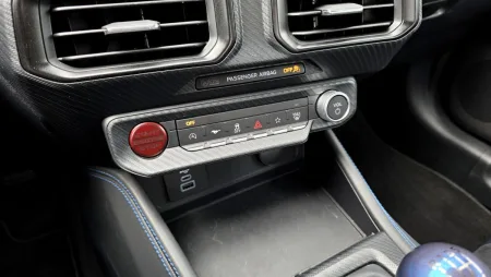 test-ford-mustang-dark-horse-2025-21
